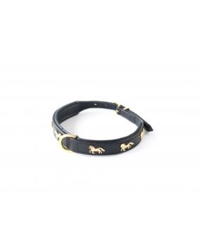 HB Halsband Paard. --- Luxe, gevoerde lederen halsband met messing paardjes, in 2 kleuren.