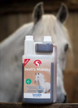 Sectolin Devil's Mobility 1ltr. --- Supports joint mobility in recreational horses and older horses.